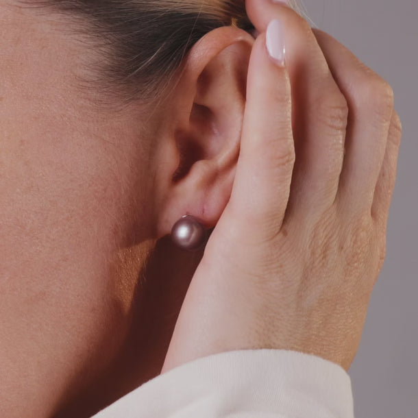 10mm Lavender Freshwater Pearl Stud Earrings worn by a model